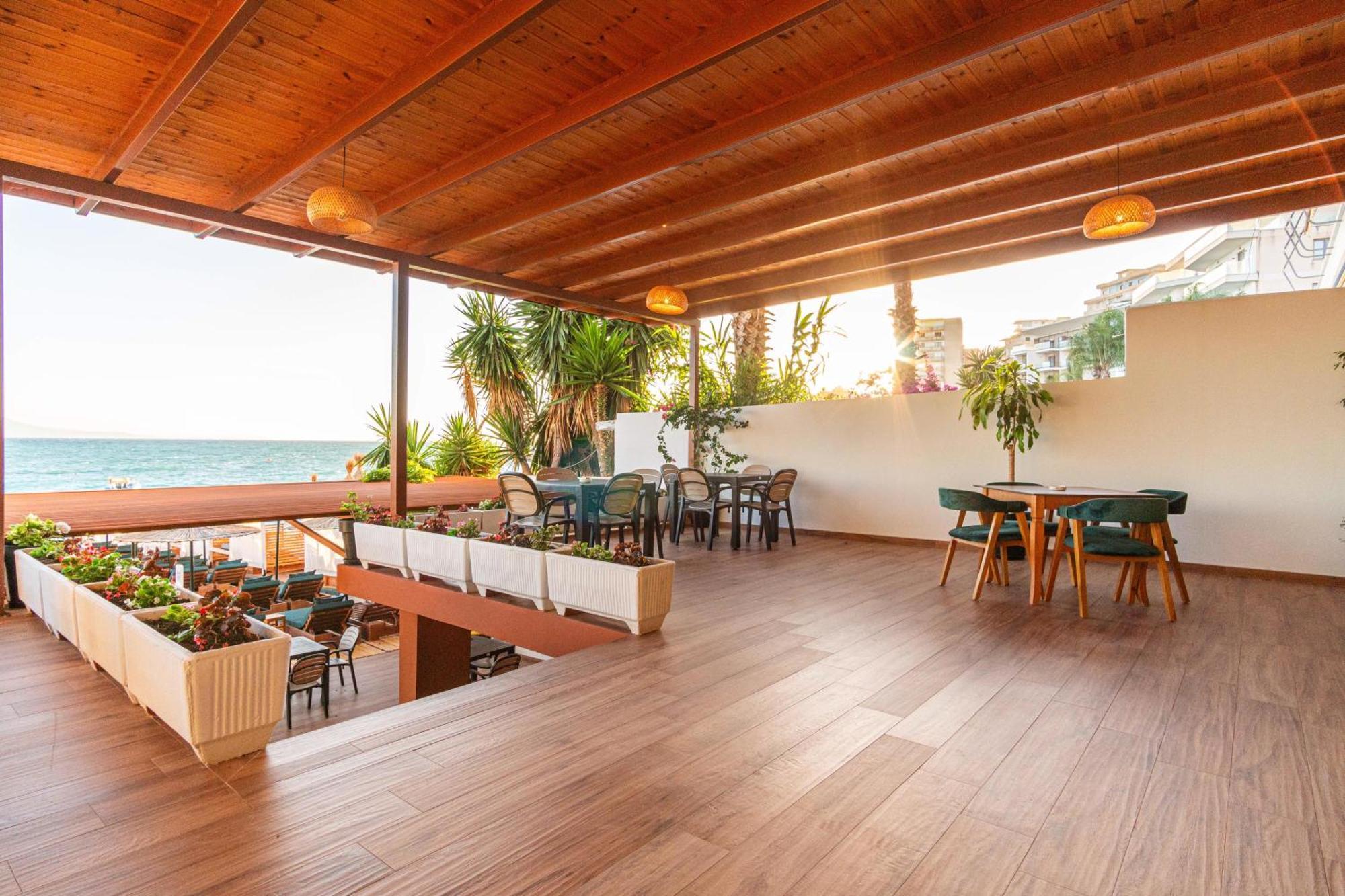 Vila E Bardhe Sarande Exterior photo
