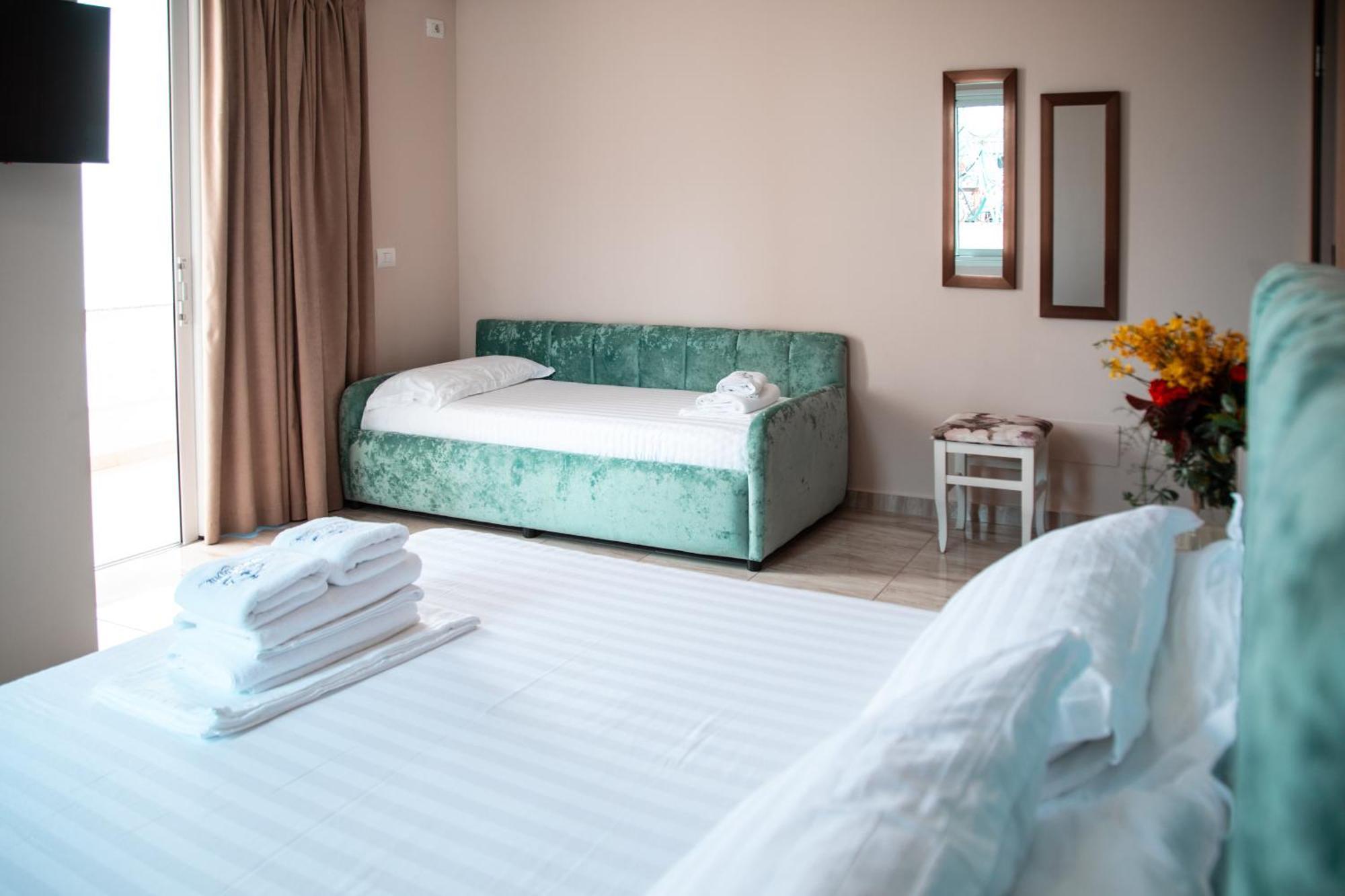 Vila E Bardhe Sarande Exterior photo
